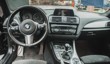 BMW 120i M-Sport | Led Lichten | High Beam | Shadow Line vol